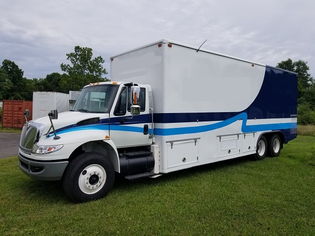 39’ Self propelled  Refurbished Mobile Mammography Coach