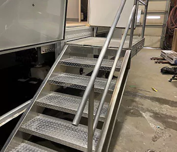 43 Feet Refurbished Dental Trailer