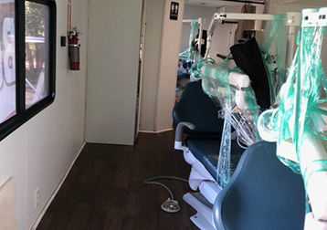 Three Operatory Mobile Dental Bus