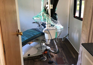 Three Operatory Mobile Dental Bus