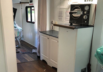 Three Operatory Mobile Dental Bus