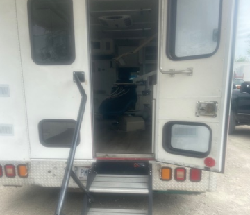 One Operatory Dental  Van