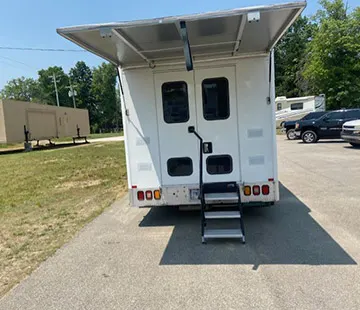 single operatory mobile dental van