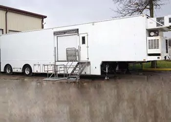 Three Operatory Dental Trailer